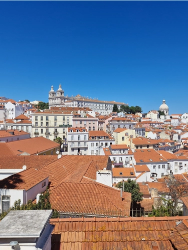 Discover Lisbon Walking Tour (includes coffee break with free coffee and pastries)
