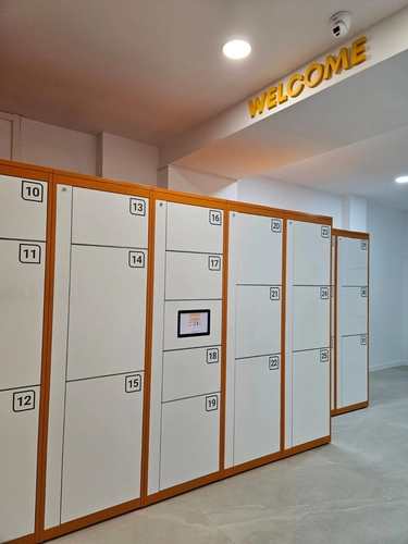 XL Luggage Storage near Sagrada Familia 24H Barcelona