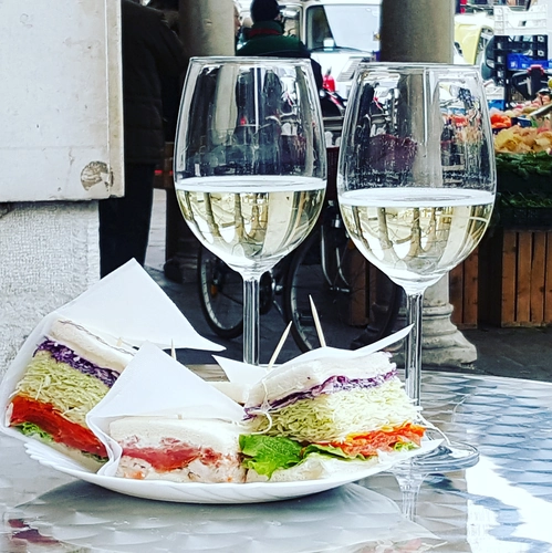 Padua Walking & Wine Tasting City Tour
