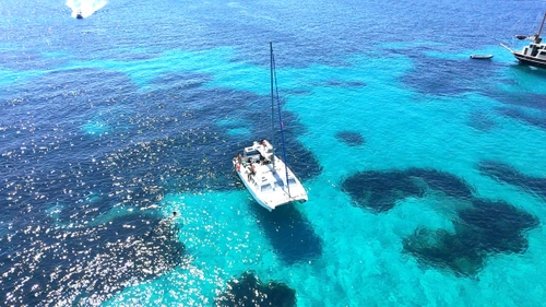 Small-Group Catamaran Tour to La Maddalena Islands with Aperitif