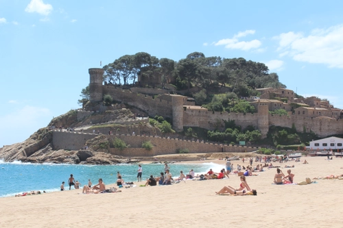 BEACH TOUR TO TOSSA DE MAR FROM BARCELONA
