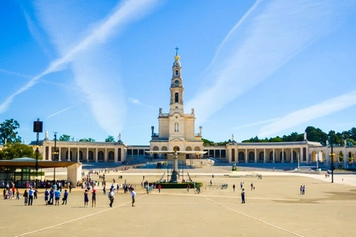 Full Day Fátima, Batalha, Nazaré and Óbidos - Private Religious Tour
