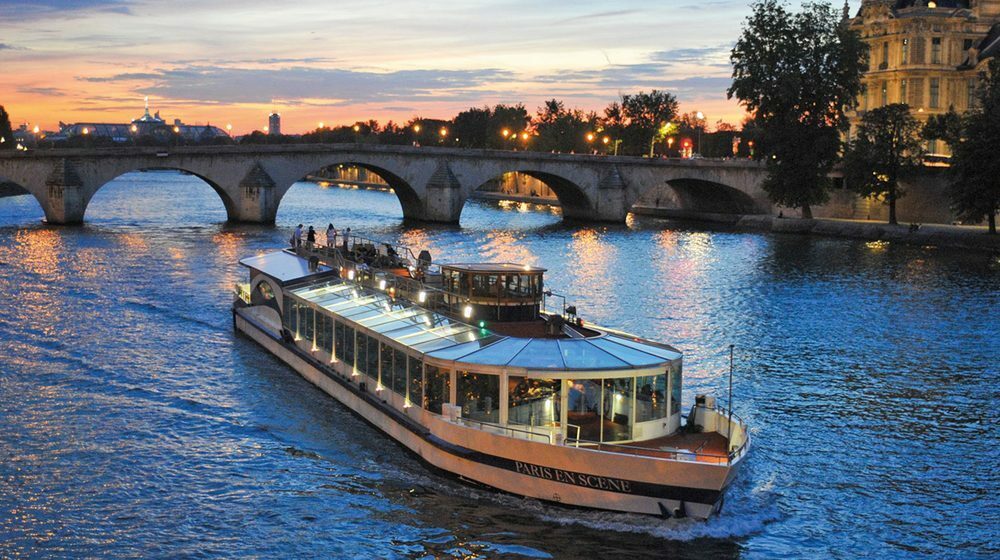Paris City Guided Tour with Seine River Cruise