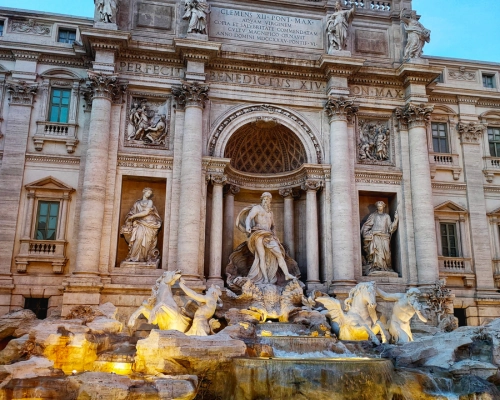 Private transfer from Fiumicino Airport + 3 hour panoramic tour of Rome + transfer Port of Civitavecchia
