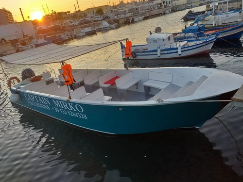 Ortigia & Sea Caves Boat Tour with Snorkeling – 1.5 Hours of History, Nature and Fun