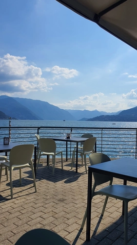 Discovering Lake Como by Vespa