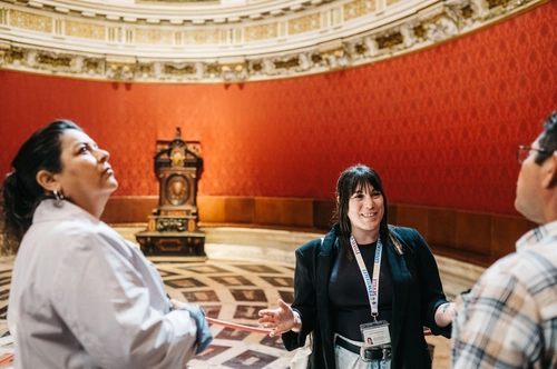 Seville: Small-Group Cathedral and Giralda Tour with Tickets